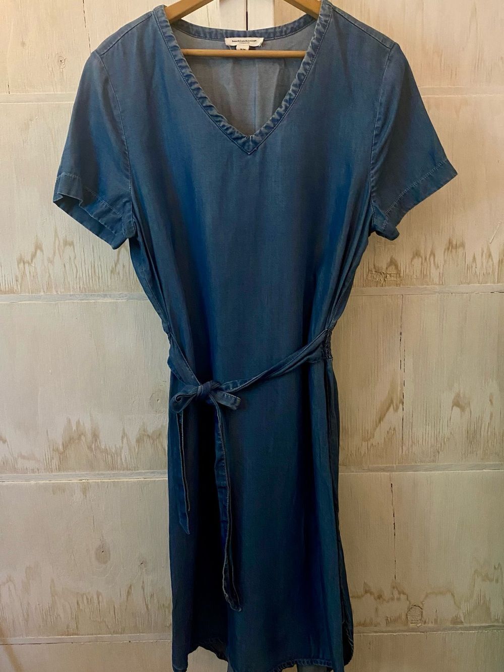 Beachlunchlounge Medium V neck Chambray Dress Beach Resortwear Western Cottage